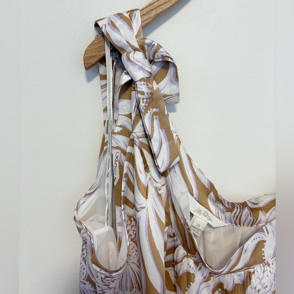 Lilly Pulitzer Bexler One-Shoulder Top Rattan Bon
Vivants NWT , sz : 14 - Picture 6 of 12